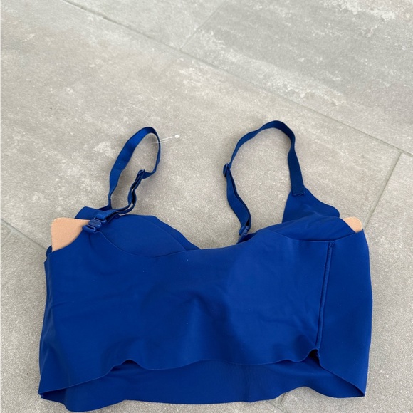 True & Co NEW M size Body Triangle Convertible strap Bralette - Picture 7 of 8